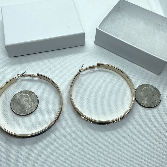 Sparkle Colorful Oversized Hoop Earrings - Picture 14 of 15